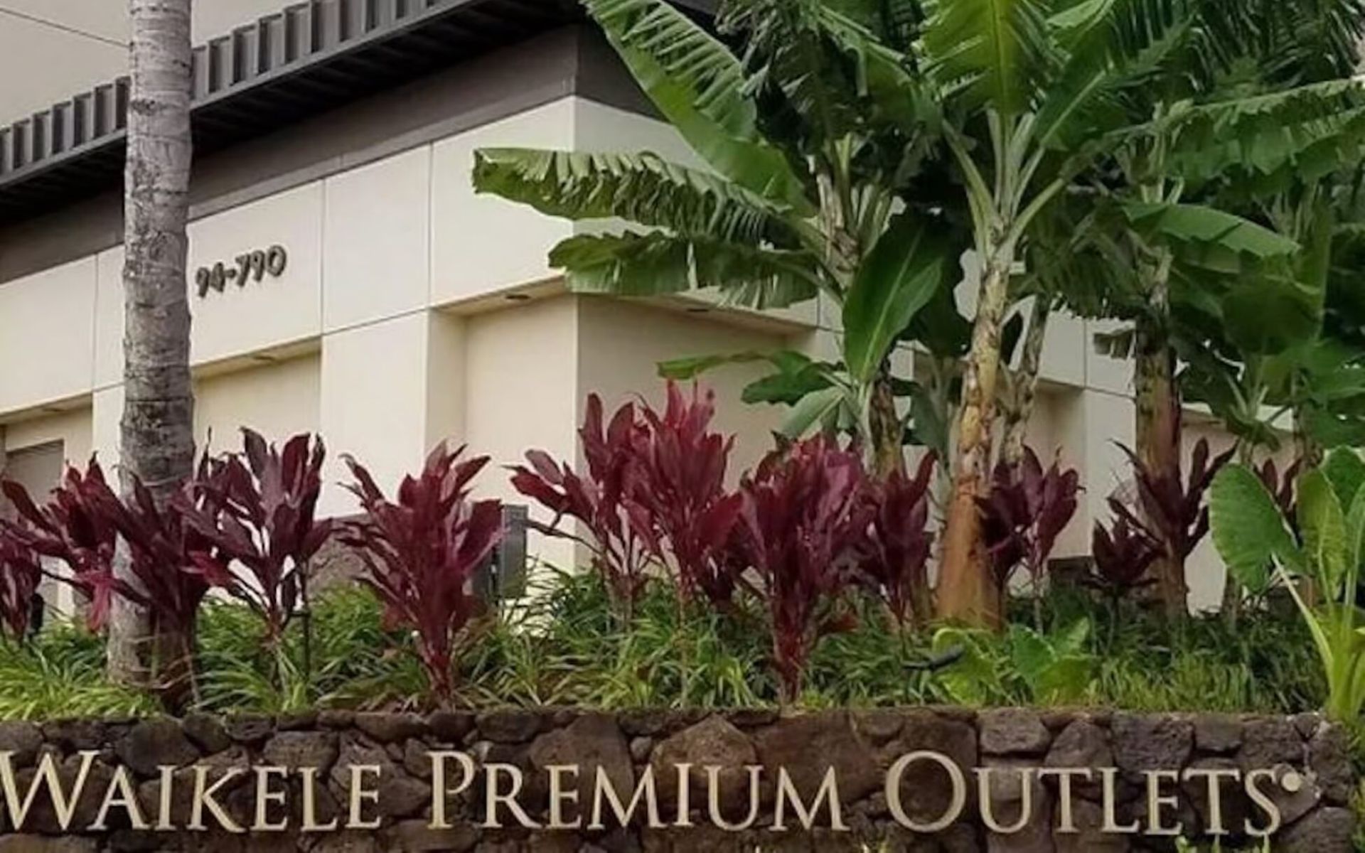 從威基基出發的 Waikele Premium Outlets 來回接駁巴士