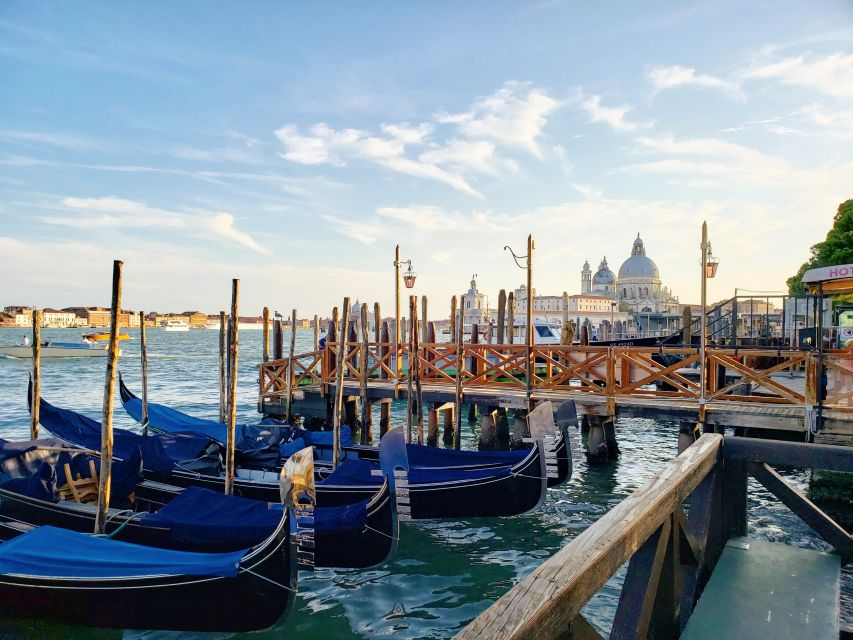 30 min Gondola Ride in Venice