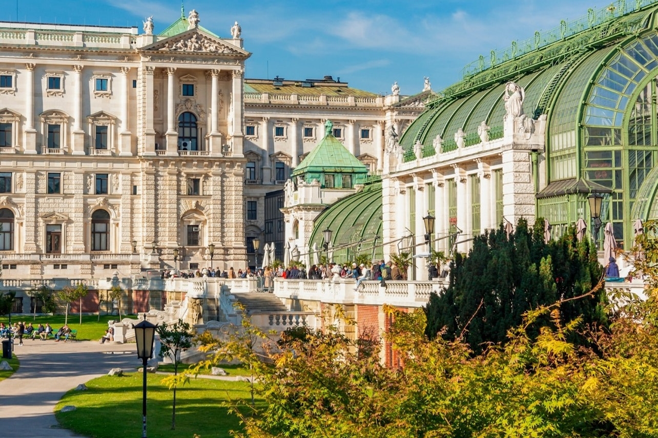 維也納茜茜公主博物館 & 霍夫堡宮 & 花園徒步之旅