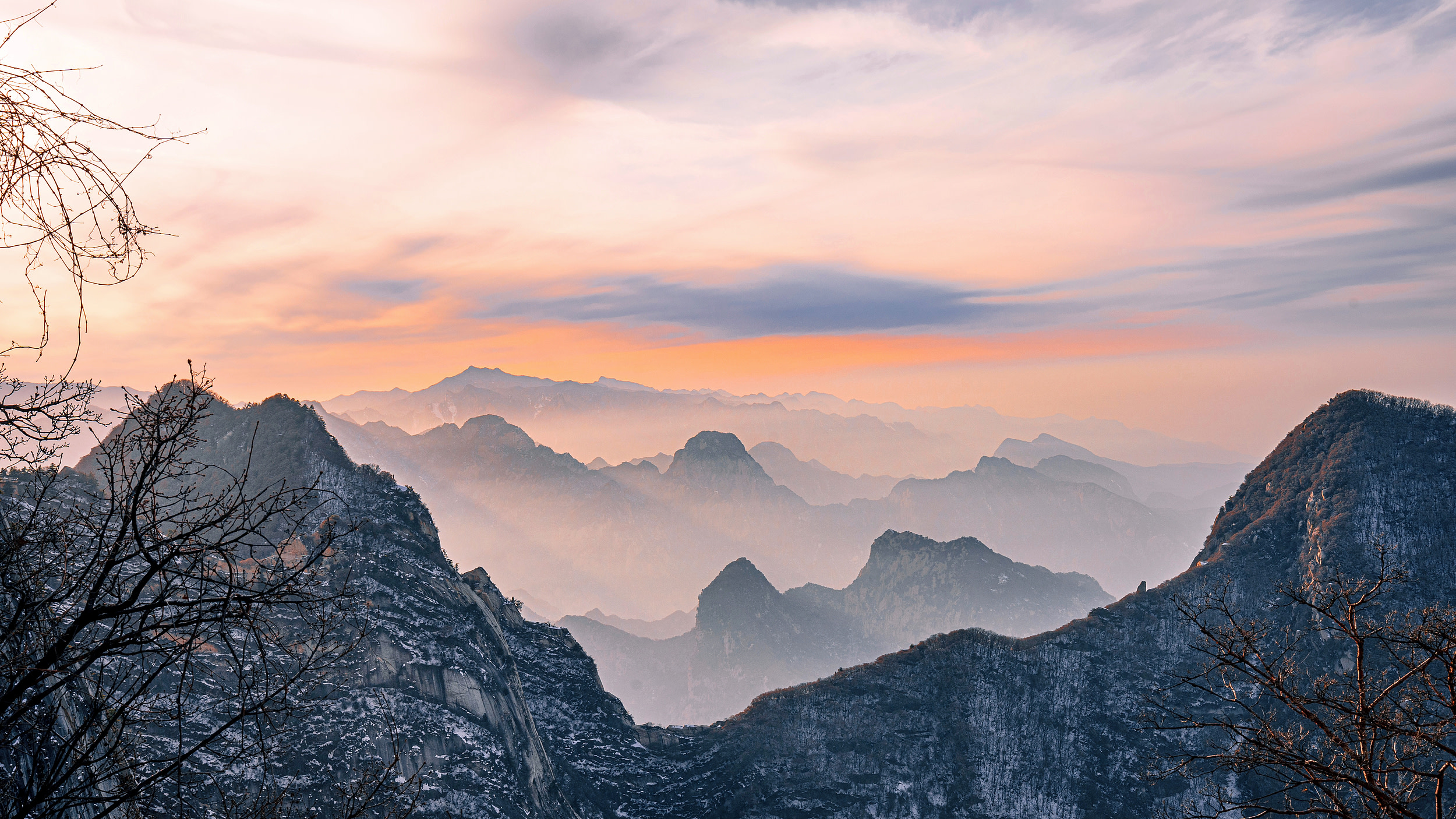 Xi'an Mount Huashan Day Tour (cable car included)