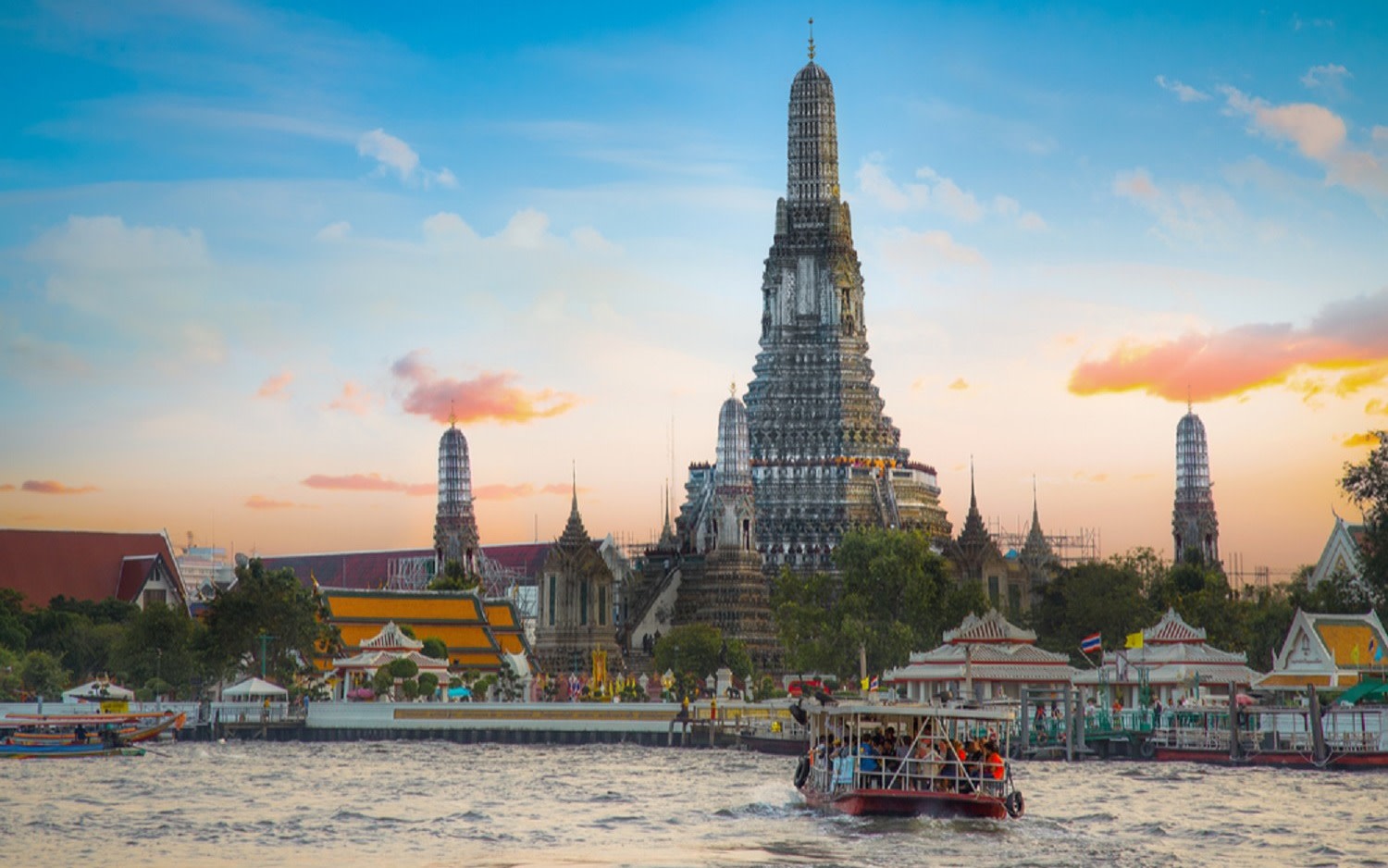 Bangkok Wat Pho & Wat Arun Guided Walking Tour