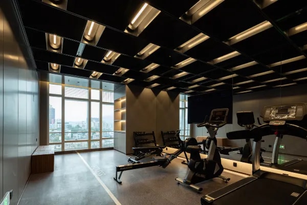 Hotel gym environment display picture