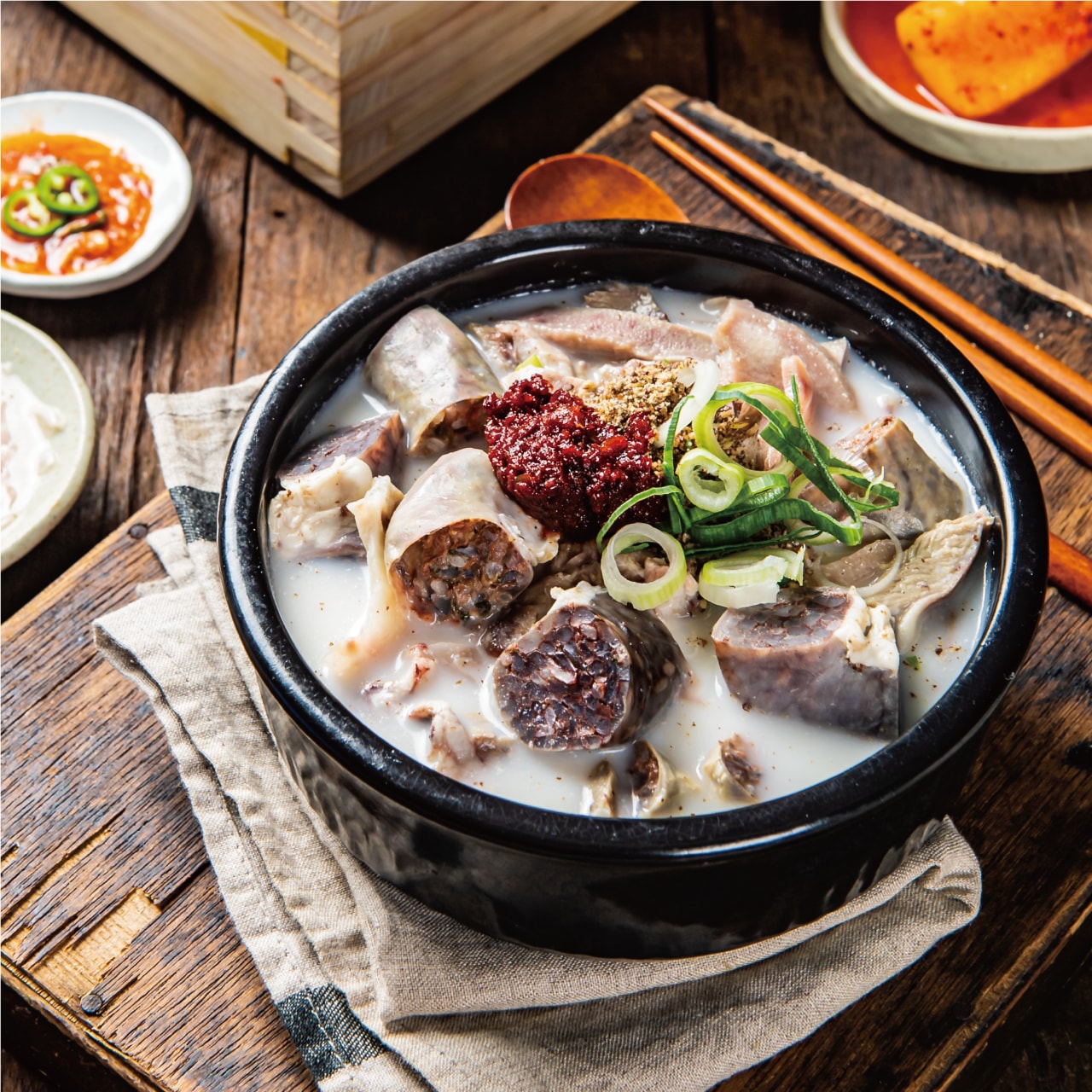 首爾 (Seoul) 新義州찹쌀순대 明洞店