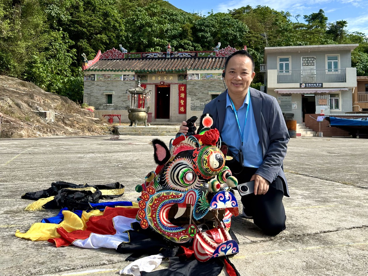 Kau Sai Chau, Hung Shing Temple, Hong Kong UNESCO Global Geopark (Yacht Cruise through Four Sea Arches Volcano in Hong Kong)