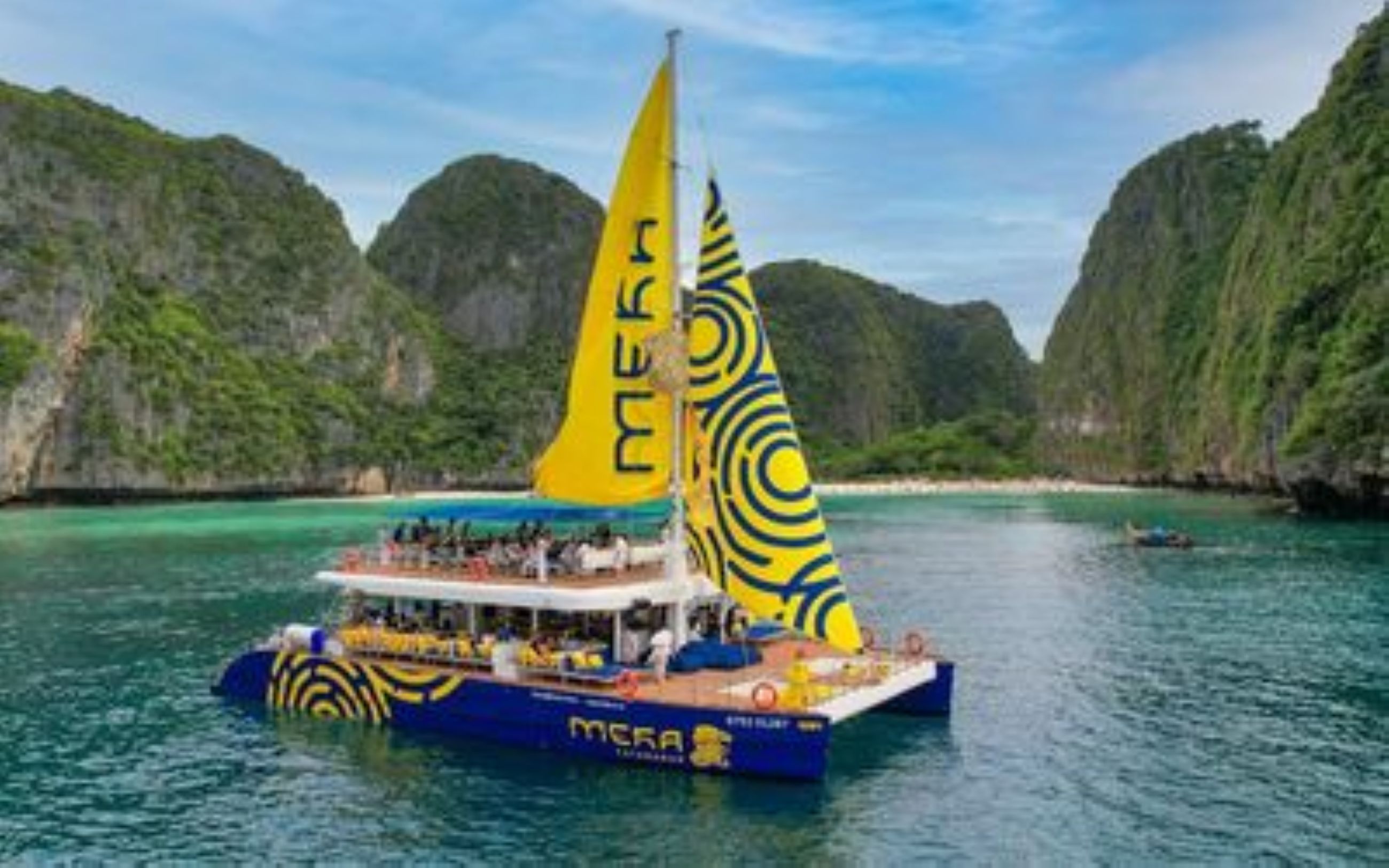 Дневной тур на остров Хонг с закатом на катамаране Meka