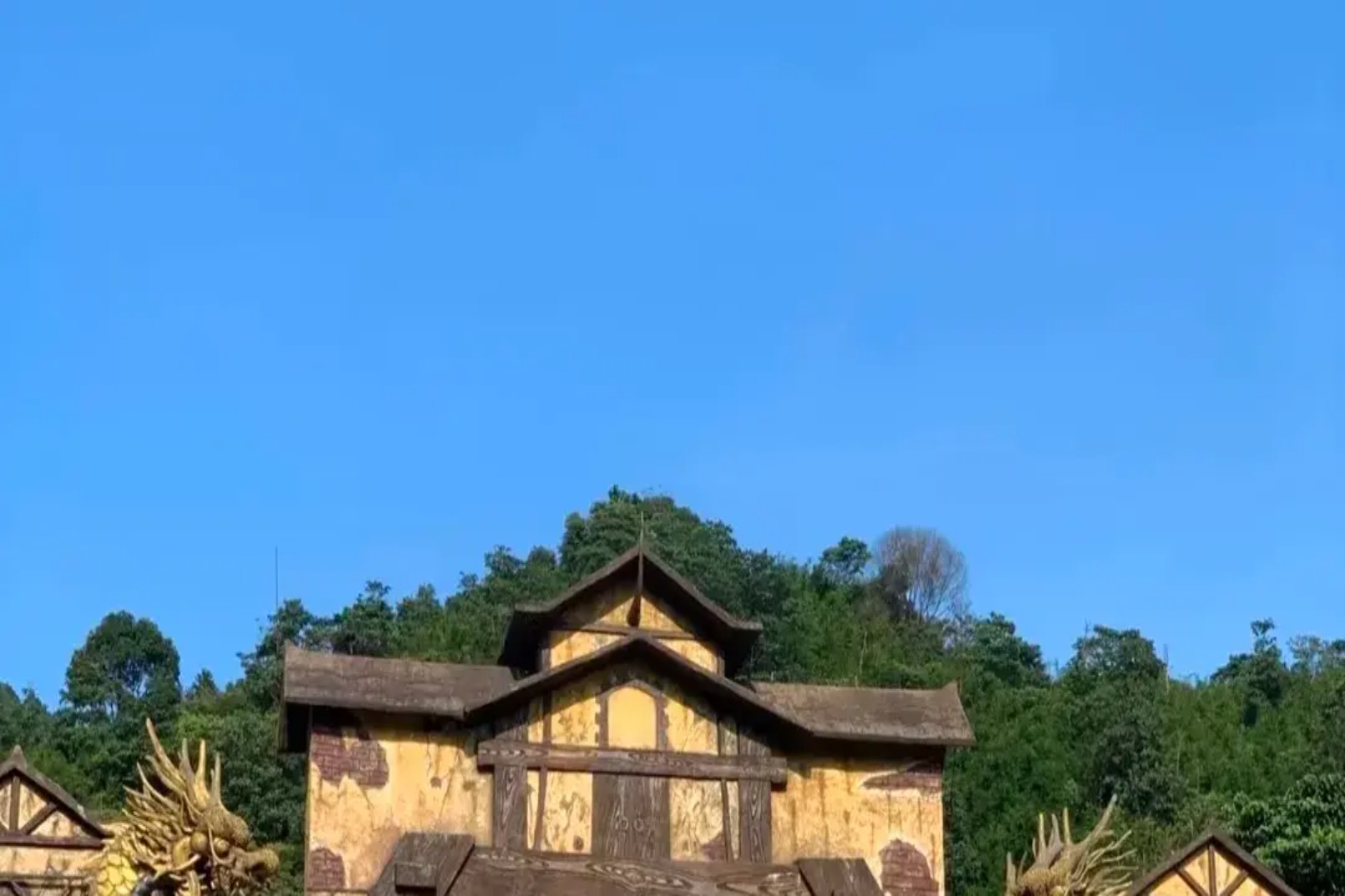 Guangzhou Departure: Qingyuan Gulong Gorge + Fairyland Cave 1-Day Tour (Private Car Optional)