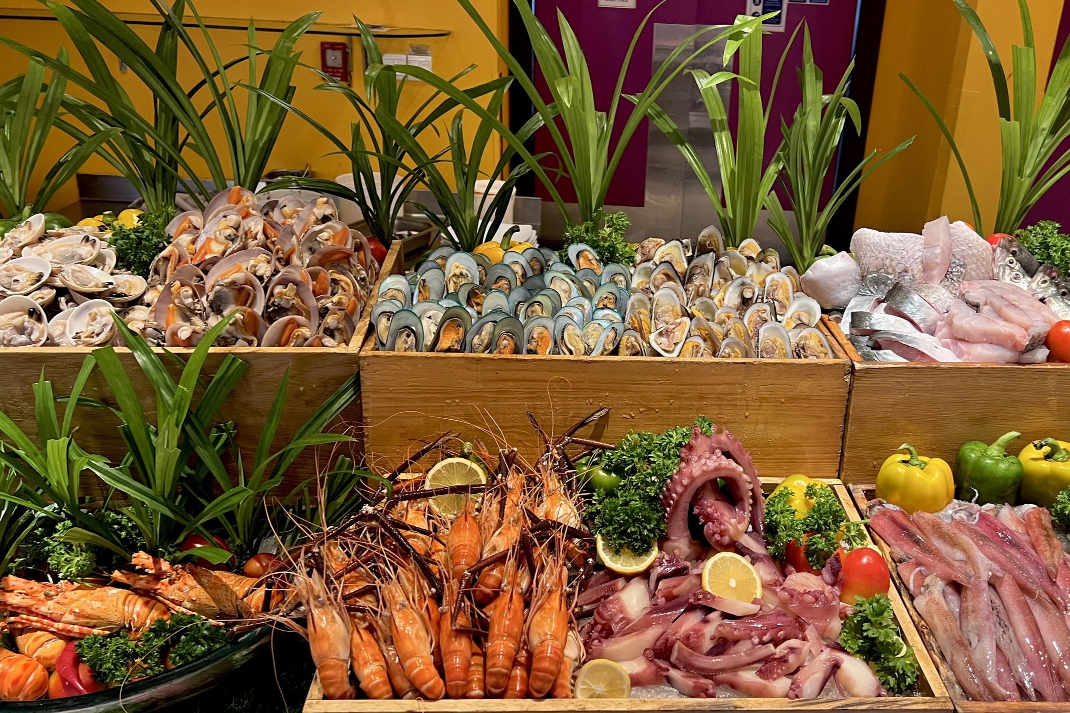 諾富特芽莊酒店海鮮自助晚餐