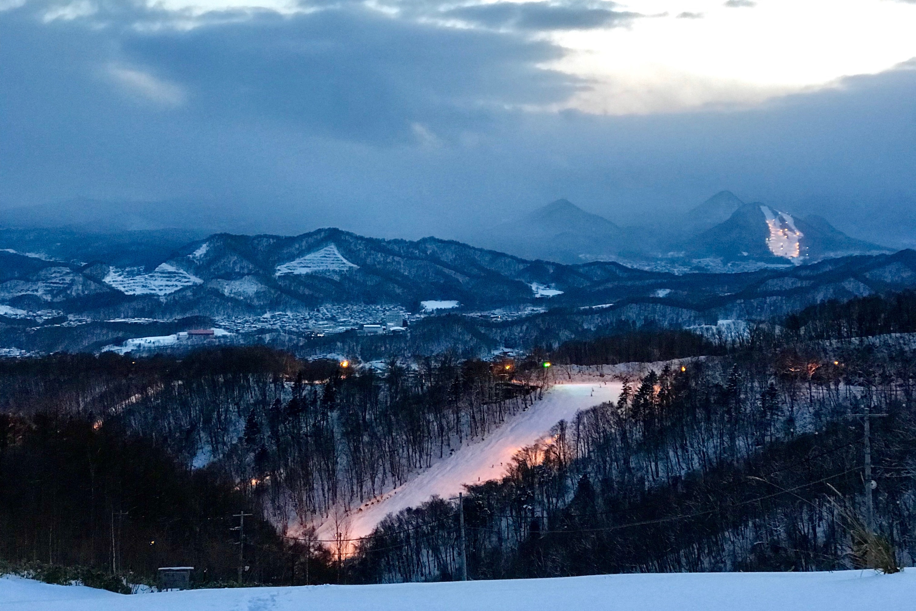 札幌出發藻岩山滑雪一日遊