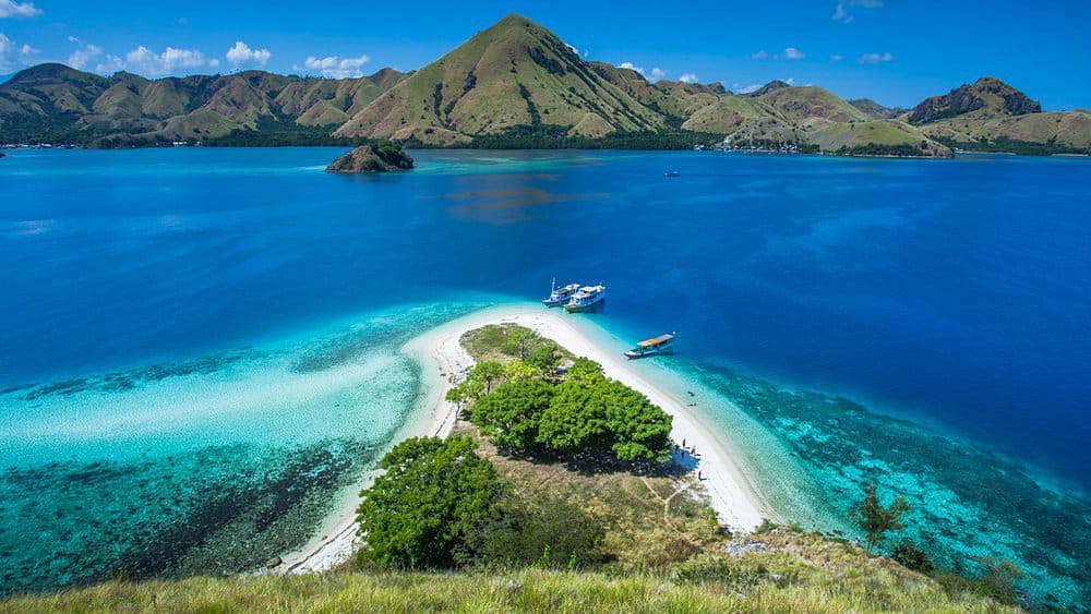 斯奈拉菲尼西科莫多島船宿之旅（Snayla Phinisi Sailing Komodo Liveaboard） 拉布安巴佐
