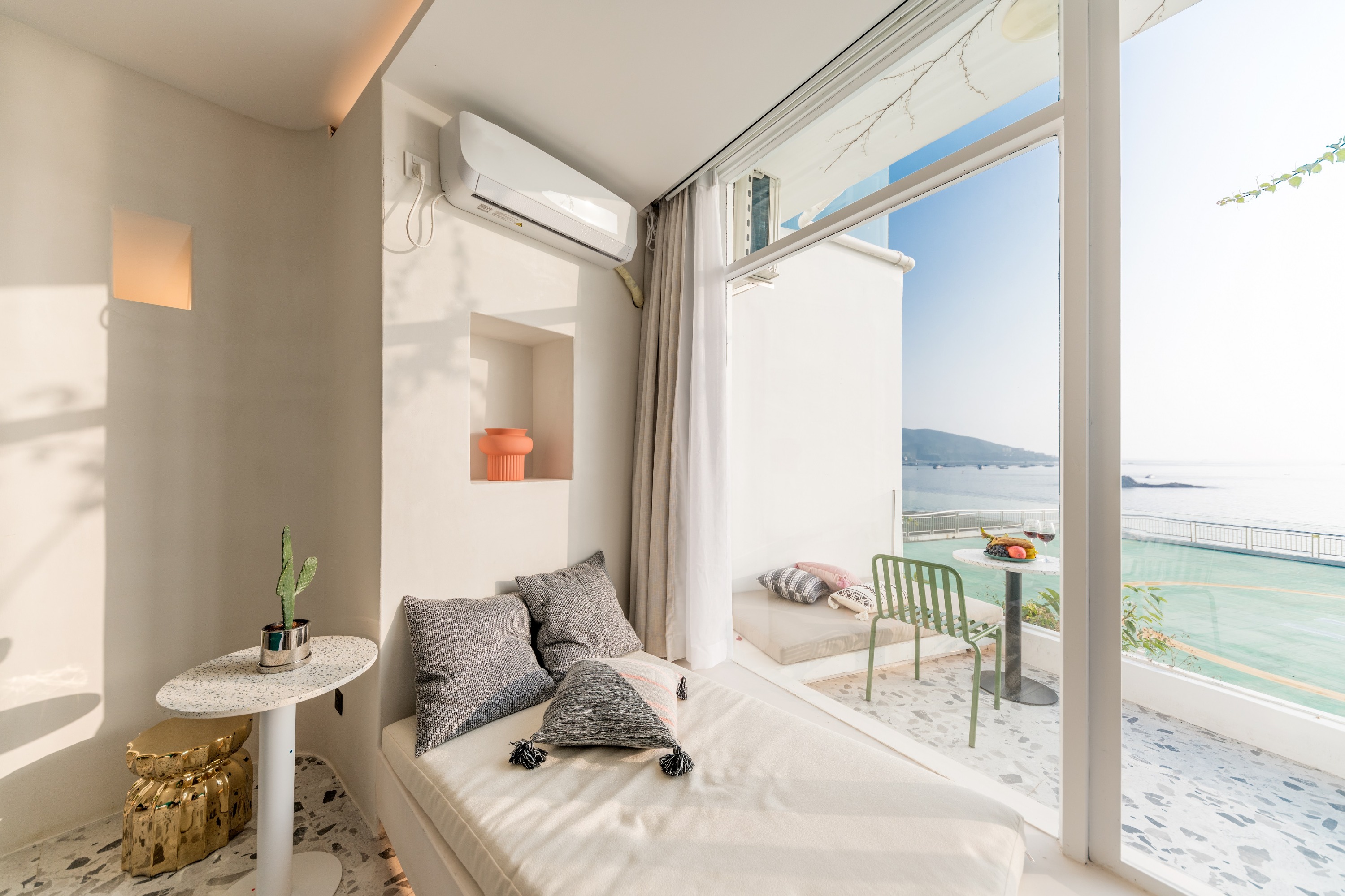 Building B Yihan Ocean View Terrace Queen Room