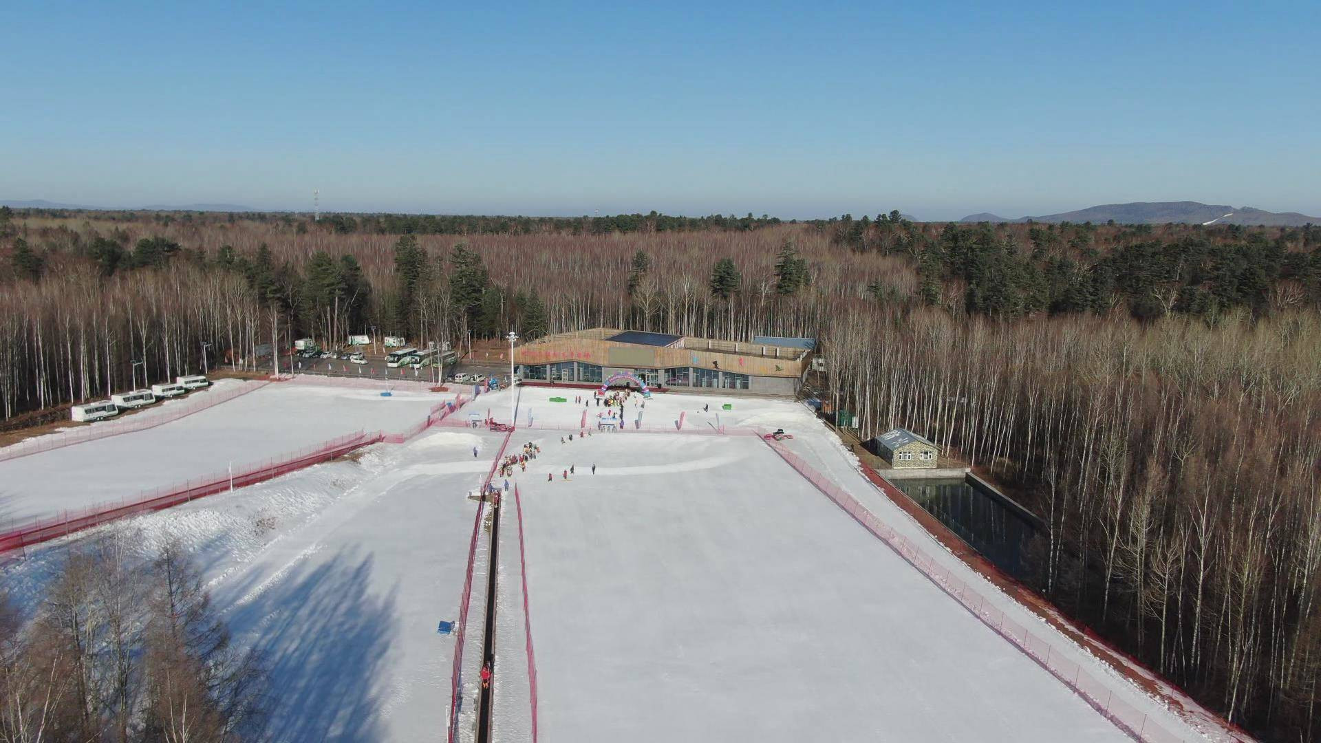 Changbaishan Wanda International Resort 2-hour self-service ski experience with skis
