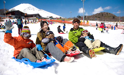 東京出發的富士山雪地樂園一日遊