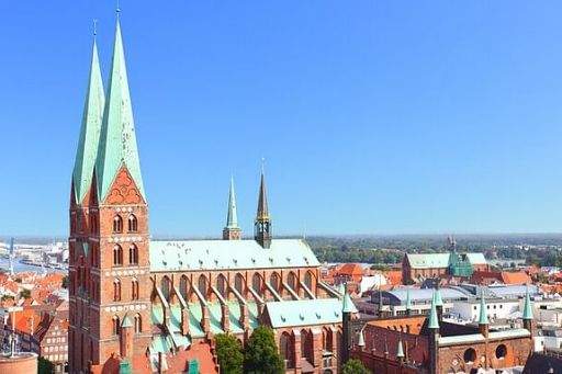 Lubeck Scavenger Hunt and City Walking Trip