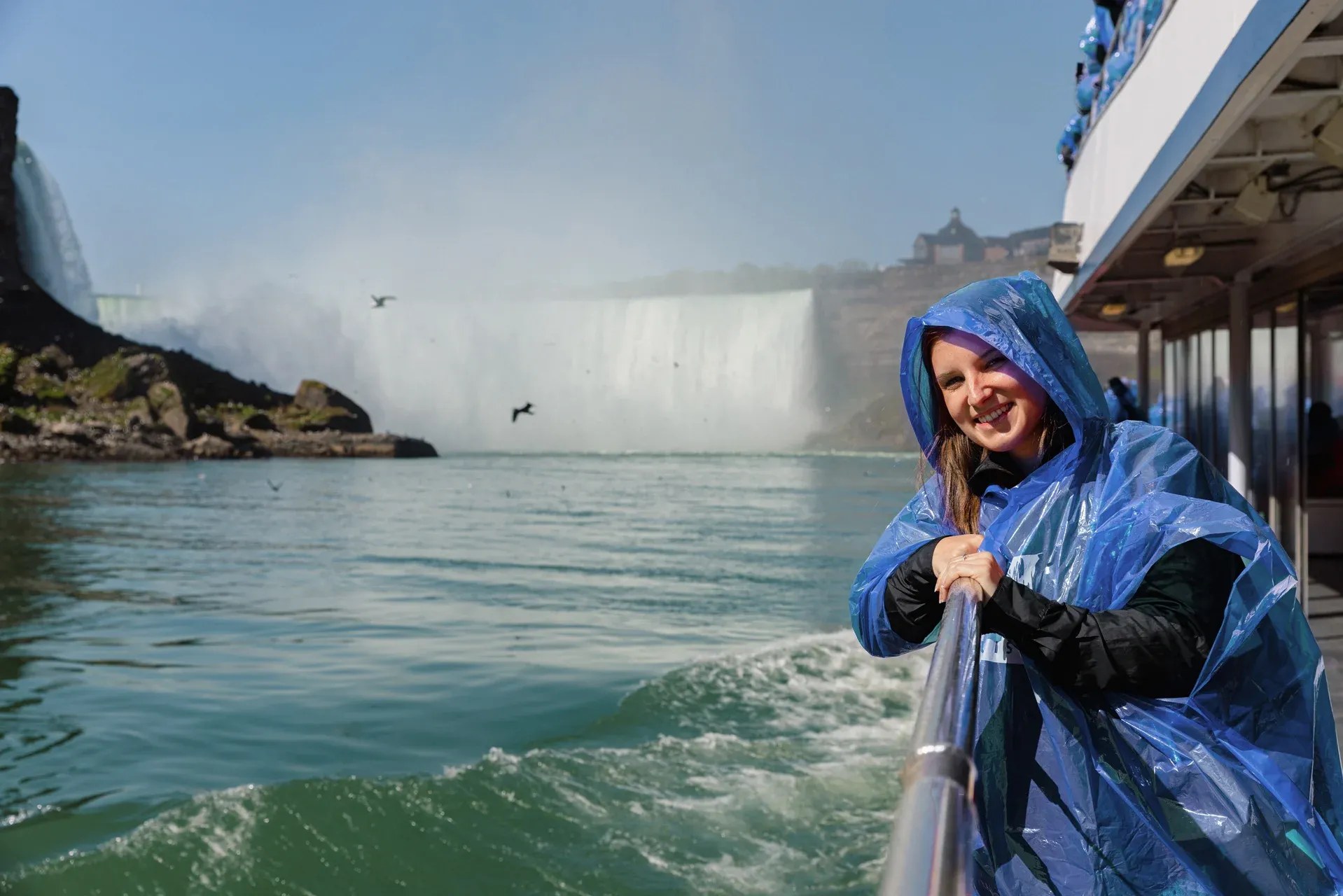Early Bird First Boat Tour in Niagara Falls