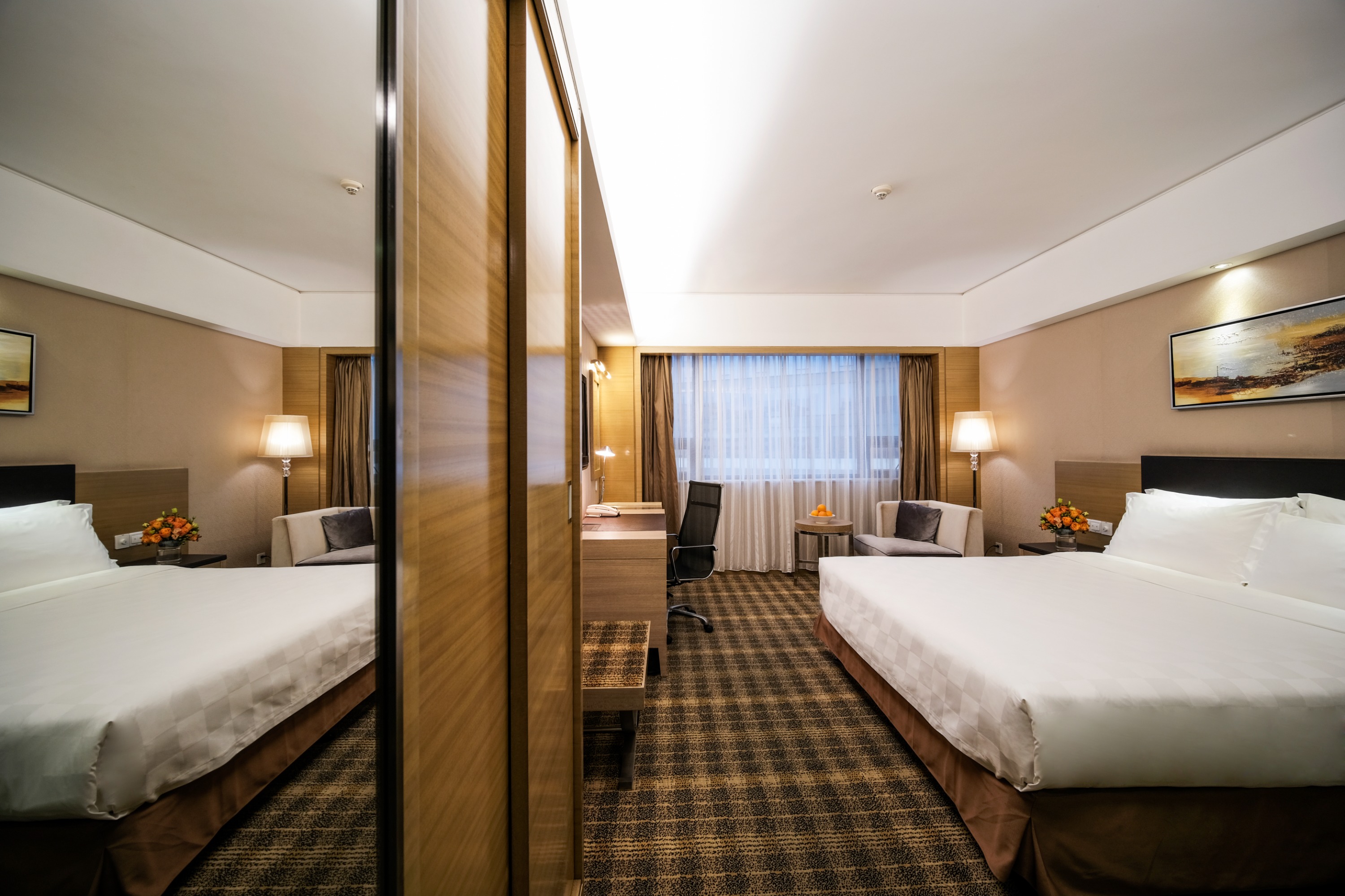 Deluxe king bed room