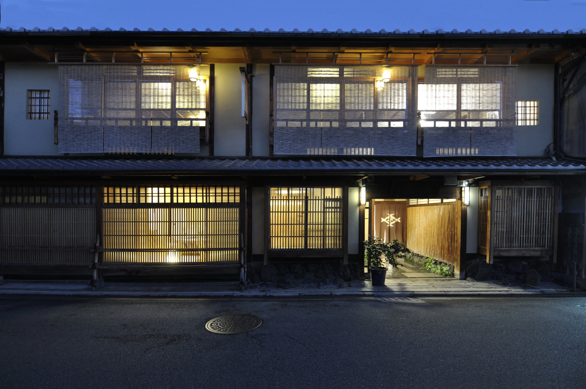 料理旅宿 井筒安（Izuyasu）懷石料理 - 京都