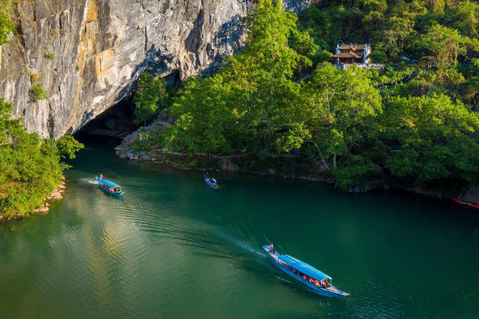 Phong Nha Cave & Paradise Cave Full-Day Trip