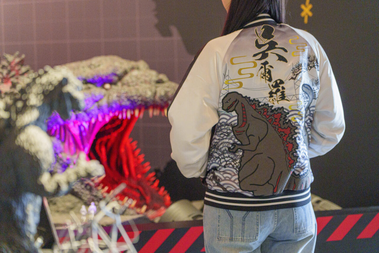 哥吉拉紀念夾克（僅限豪華套票）