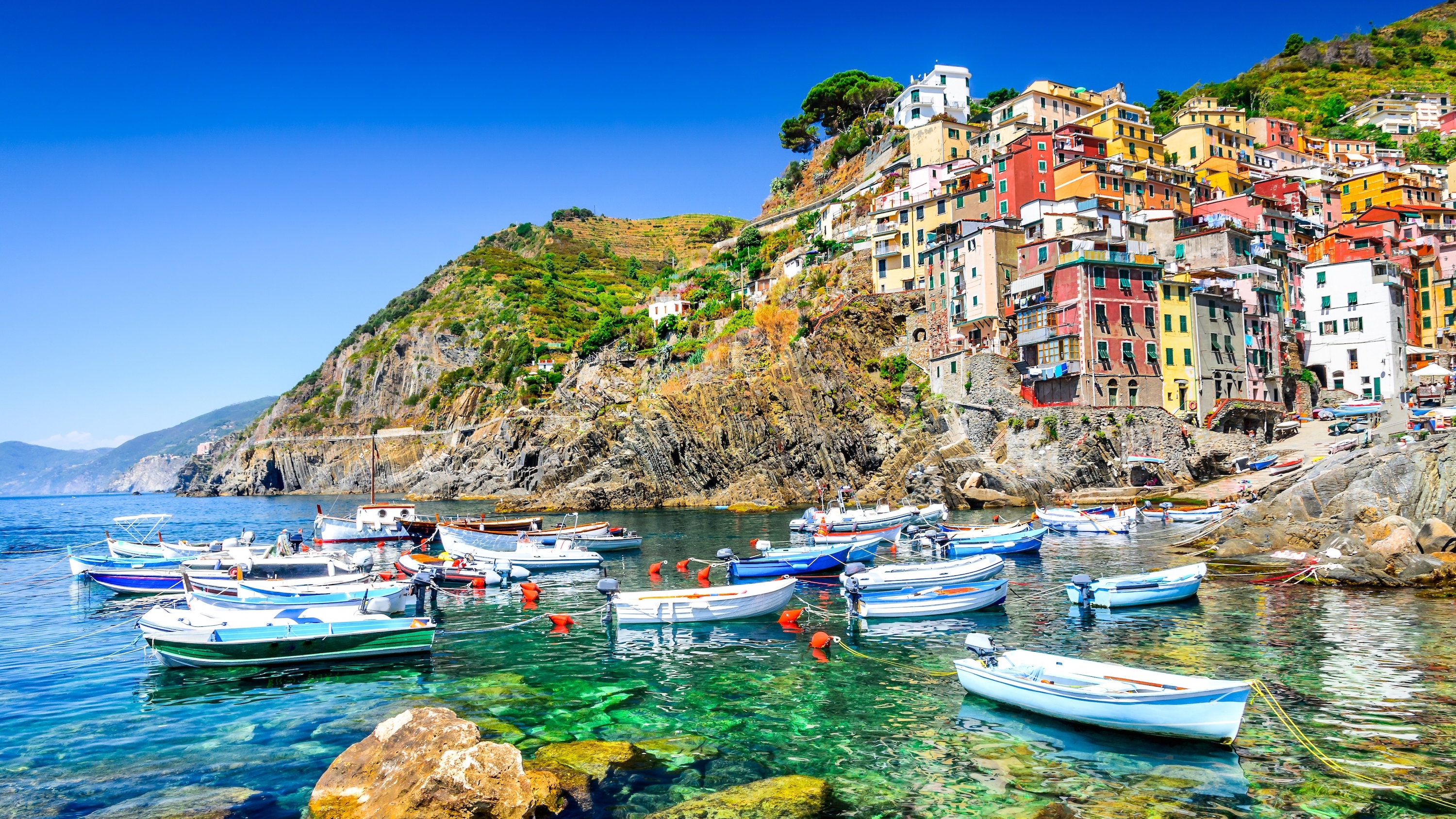 Cinque Terre tour with Portovenere and boat cruise from Milan 