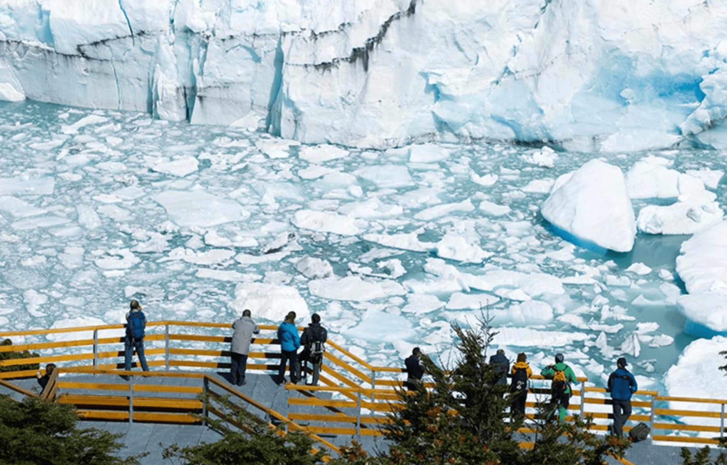 Glaciar Sur Pioneros Excursion from El Calafate