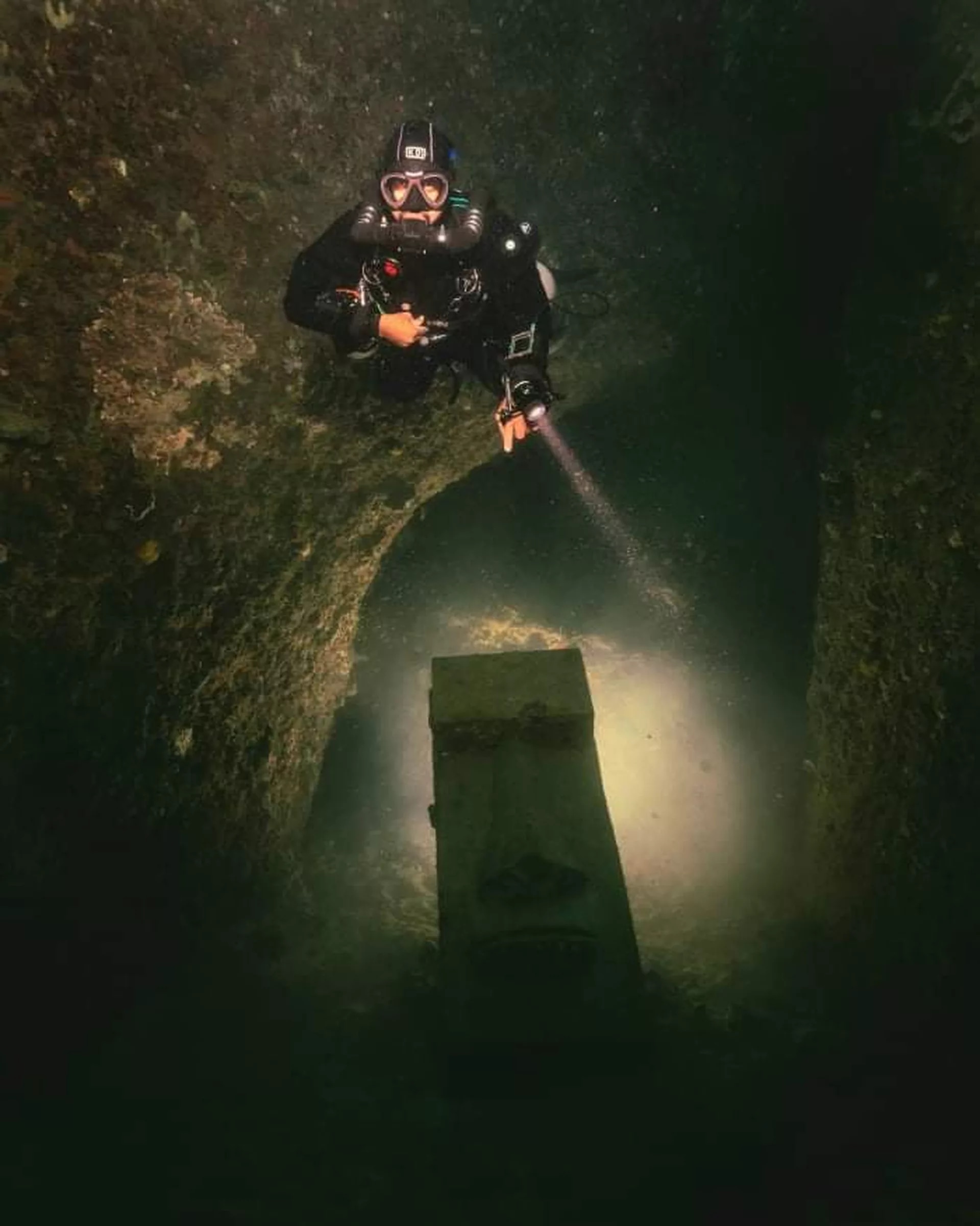 墨寶 PADI 五星潛水中心夜間潛水體驗