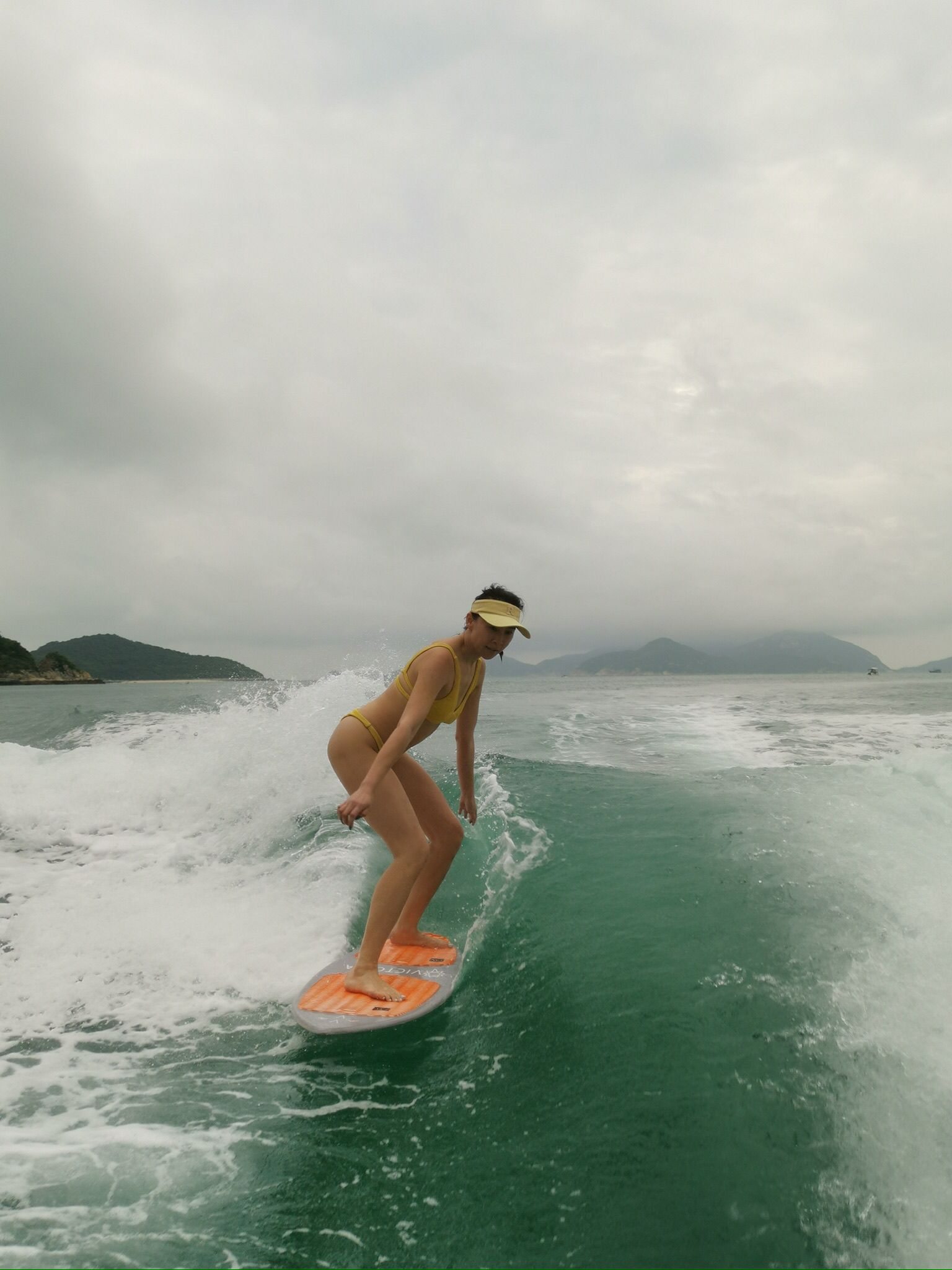 SURFMATE - Repulse Bay's new MasterCraft NXT22 water ski boat water skiing experience