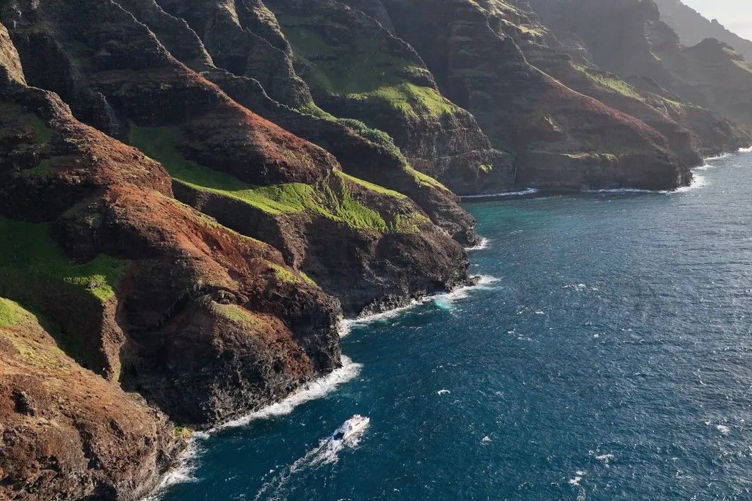 納帕利日落晚餐雙體船體驗（Kauai）