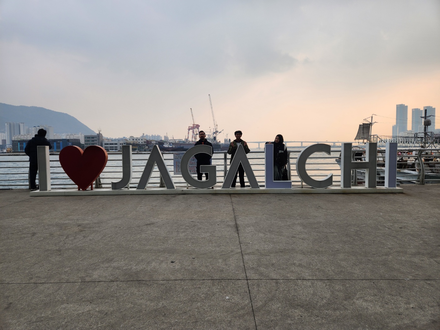 Jagalchi fish market