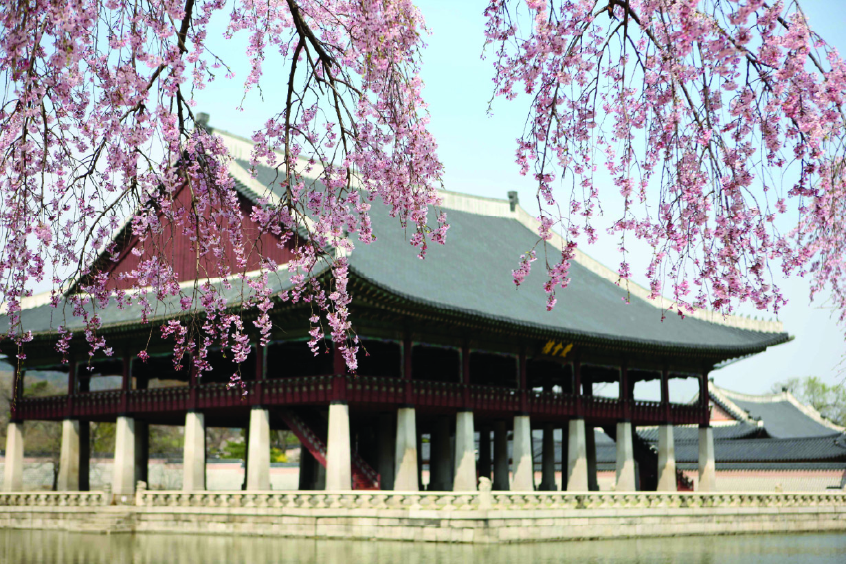 首爾：景福宮、北村韓屋村、駱山公園和廣藏市場一日遊