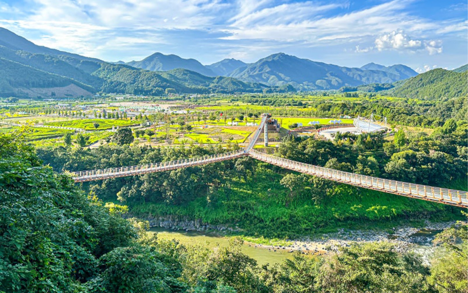 Pocheon Day Tour: Y Suspension Bridge, Art Valley & Herb Island