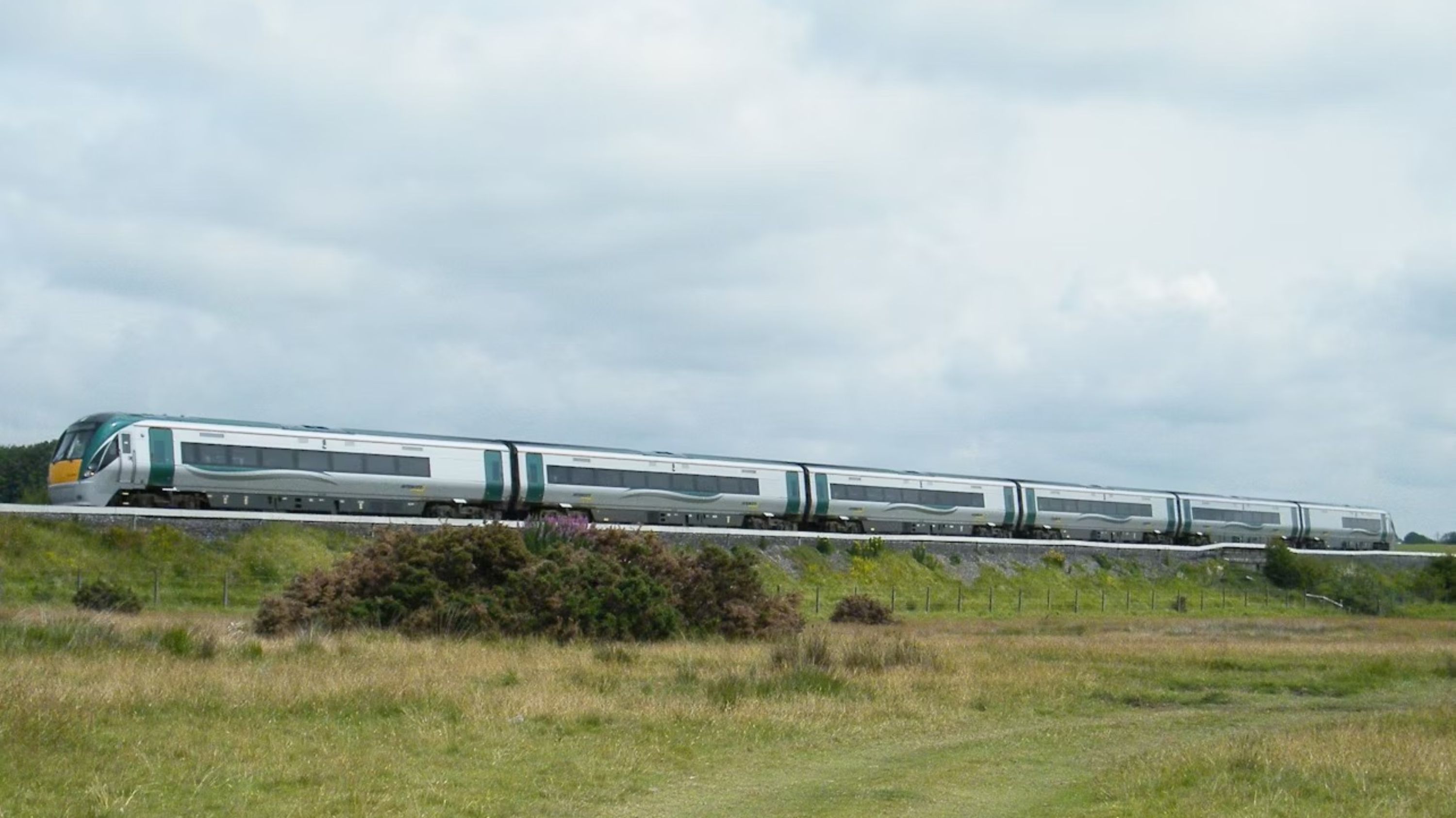 Dublin Ring of Kerry & Bog Village Museum Full-Day Tour