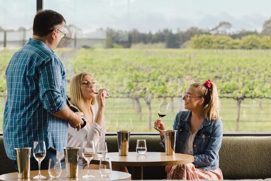 Unique History of Barossa Winemaking and 3-Course Lunch 