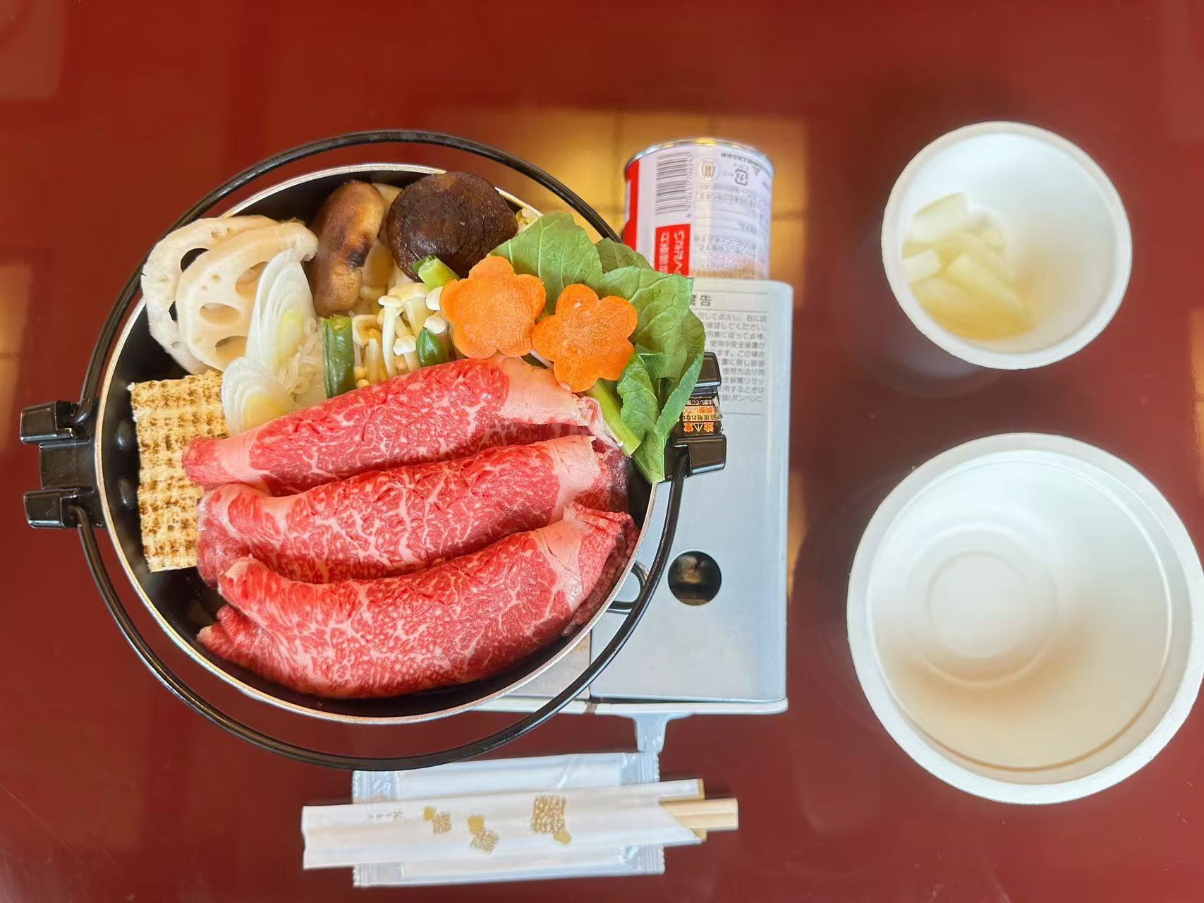 遊船觀賞 I 足立花火大會 I 和牛壽喜鍋&傳統日式表演&免費軟飲&贈送小吃（東京）