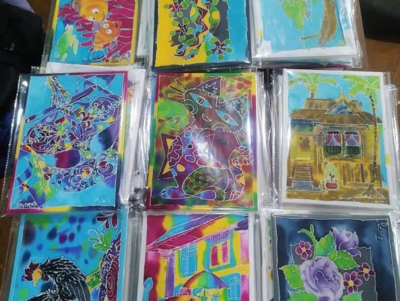 Penang: Balik Pulau Batik Painting & Mini Zoo Petting