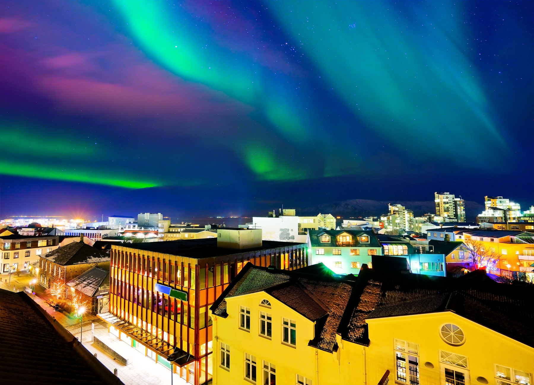 Reykjavík by Night: Private Tour of Landmarks & Coastal Charm