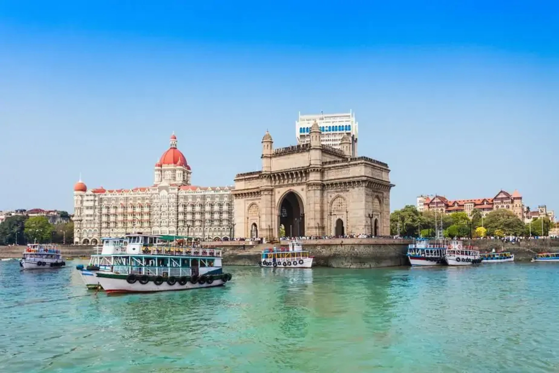 Mumbai Gateway of India & Elephanta Caves Full-Day Tour