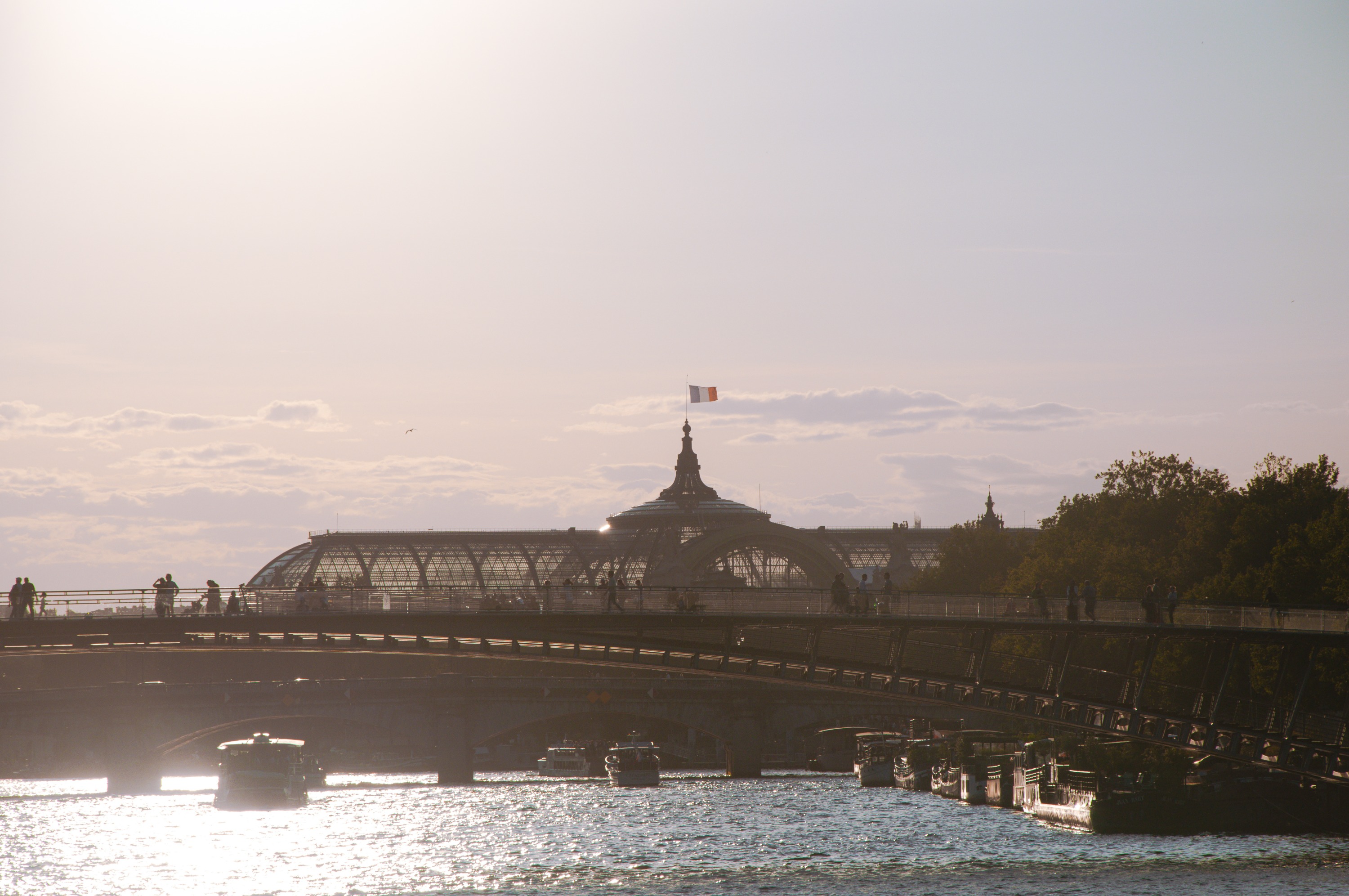 巴黎塞納河早午餐或晚餐遊船