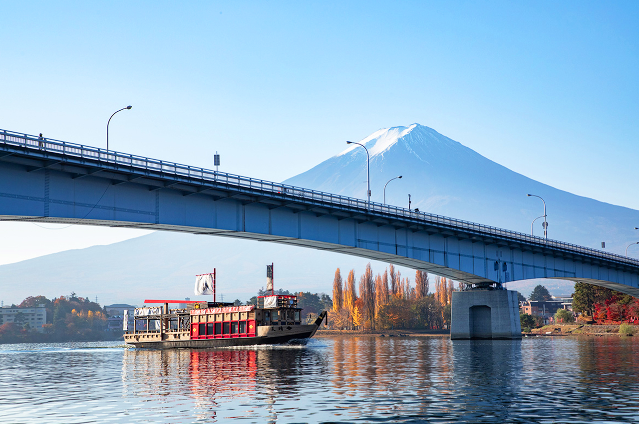 暢遊富士山一日遊（東京出發）