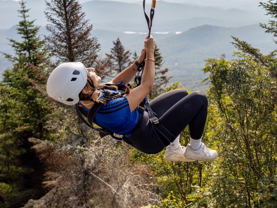 Zipline & Trail Walk Adventure with Treetop Views in Mont Tremblant