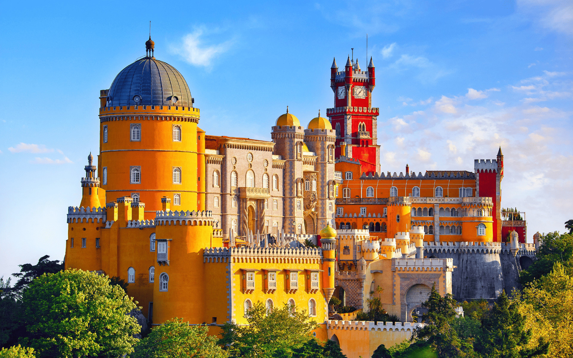 Lisbon Pena Palace & Quinta da Regaleira Full-Day Small Group Tour