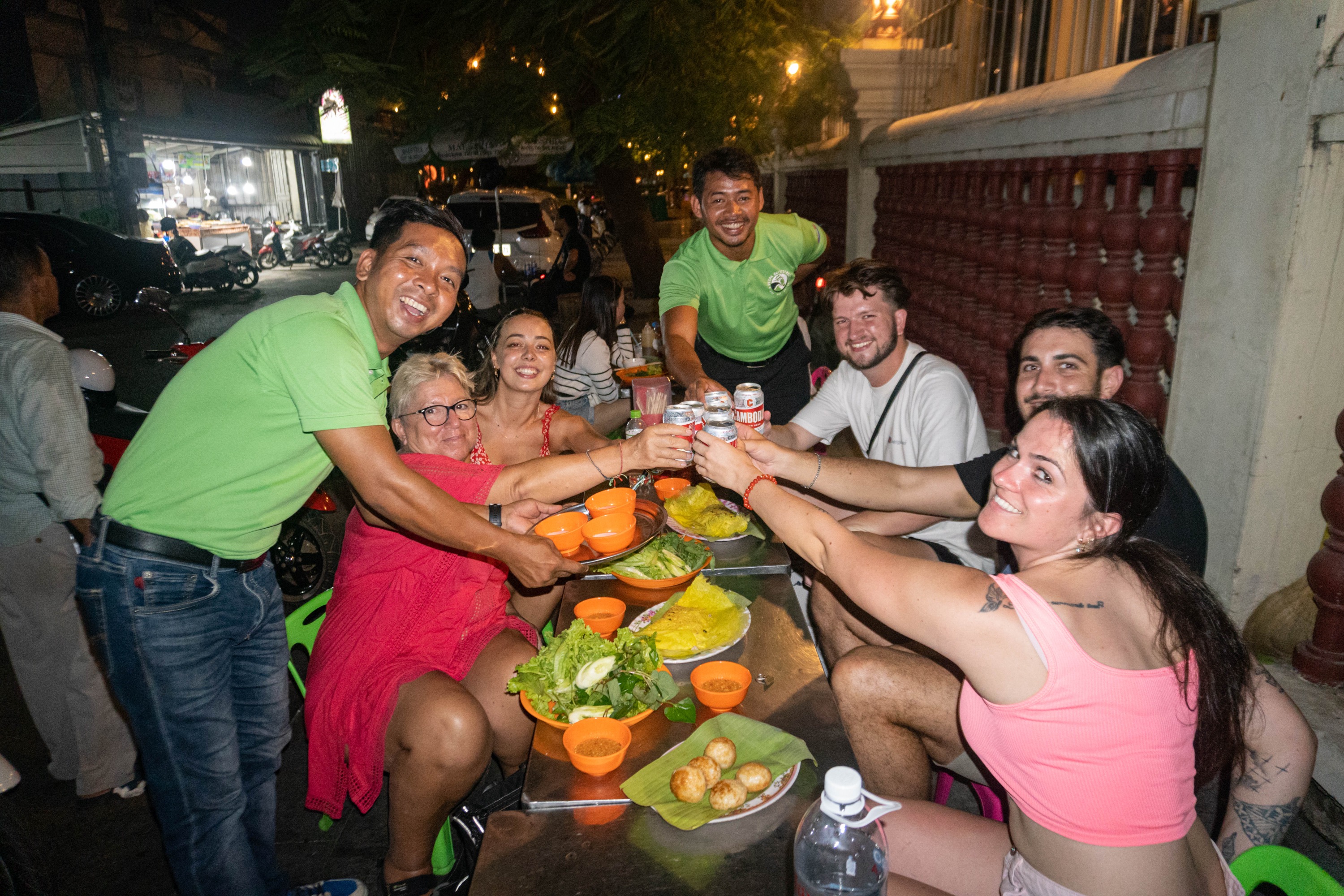 Phnom Penh Evening Foodie Vespa Tour