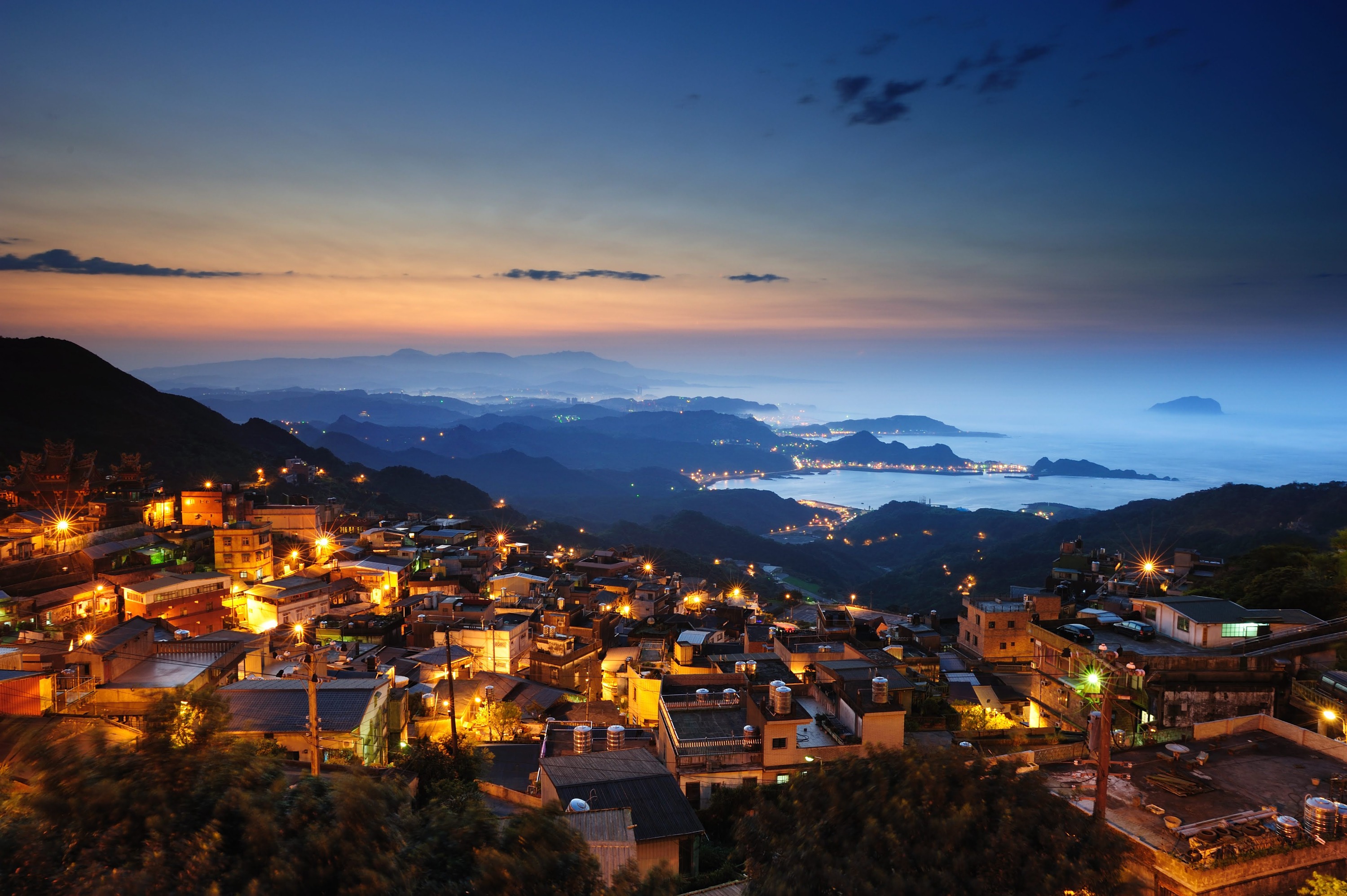 Jiufen/Night Sky Lantern Tour (Shiufen) 