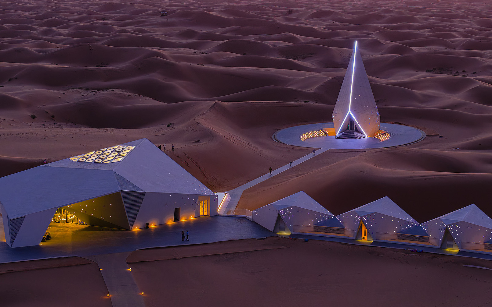 4-Day Luxury Desert Trip in Ningxia | 2 Nights Consecutive Stay at Desert Star/Desert Diamond Hotel + 1 Night at JW Marriott Hotel