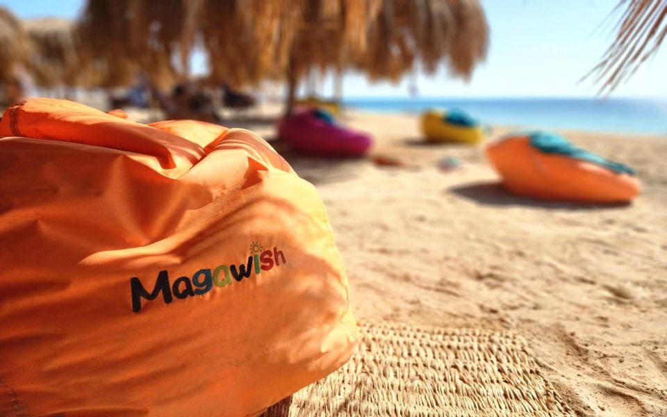 Makadi Bay: Magawish Island & Speedboat Tour with Transfers