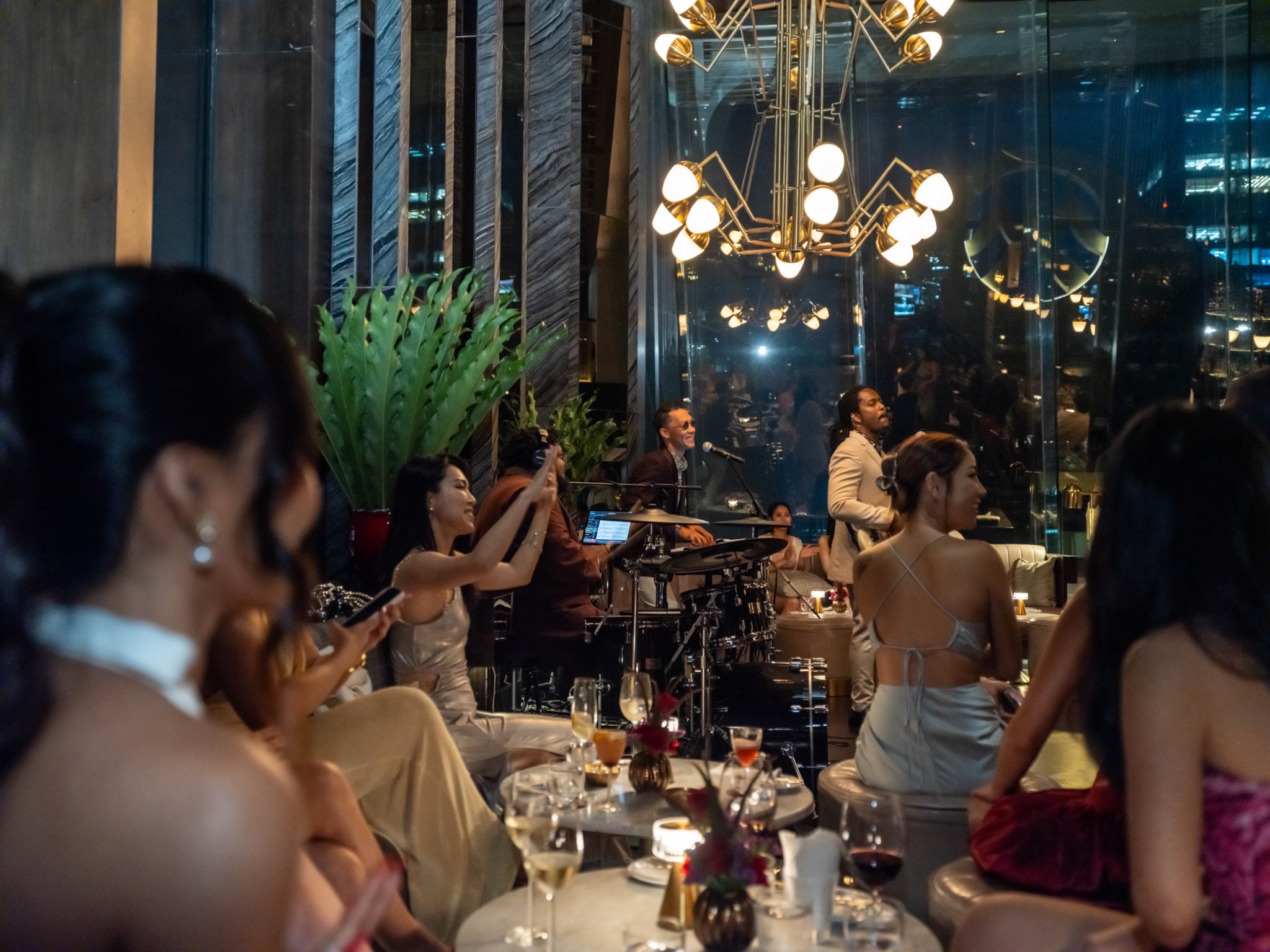 Cocktail Bar on 35th Floor at Penthouse Bar + Grill, Park Hyatt Bangkok