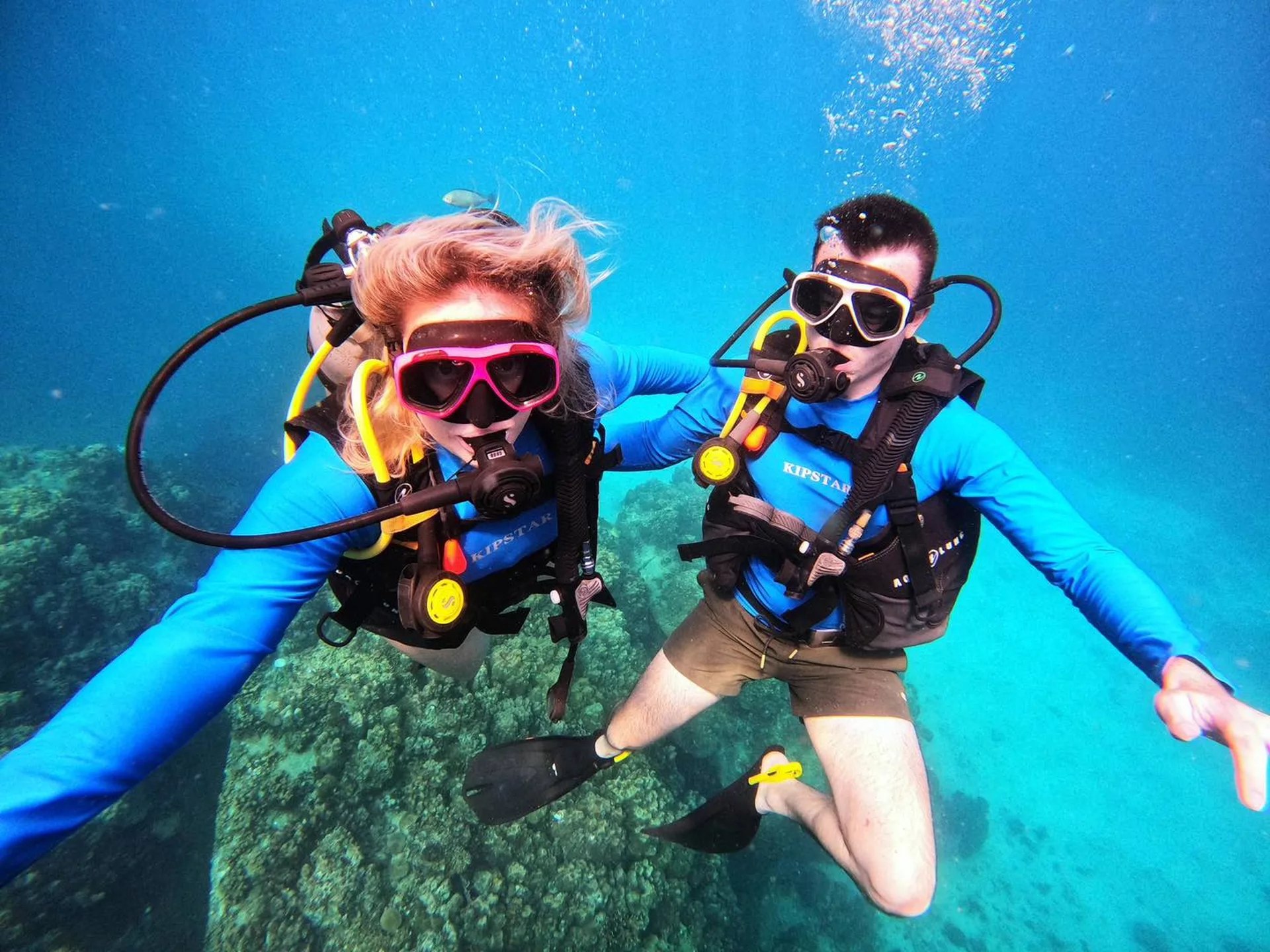 龜島 PADI 潛水中心進階開放水域潛水員課程