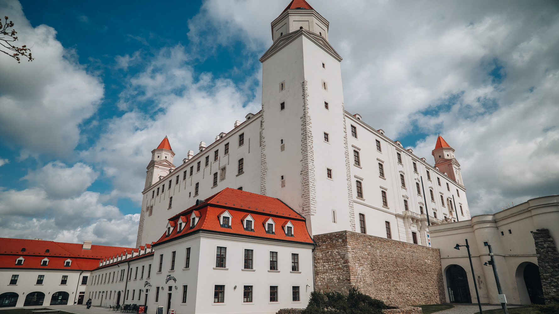 Day Trip to Budapest and Bratislava, two capitals in one day