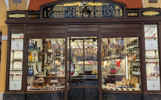 創立於 1605 年的知名 Premiata Salumeria Giuseppe Giusti