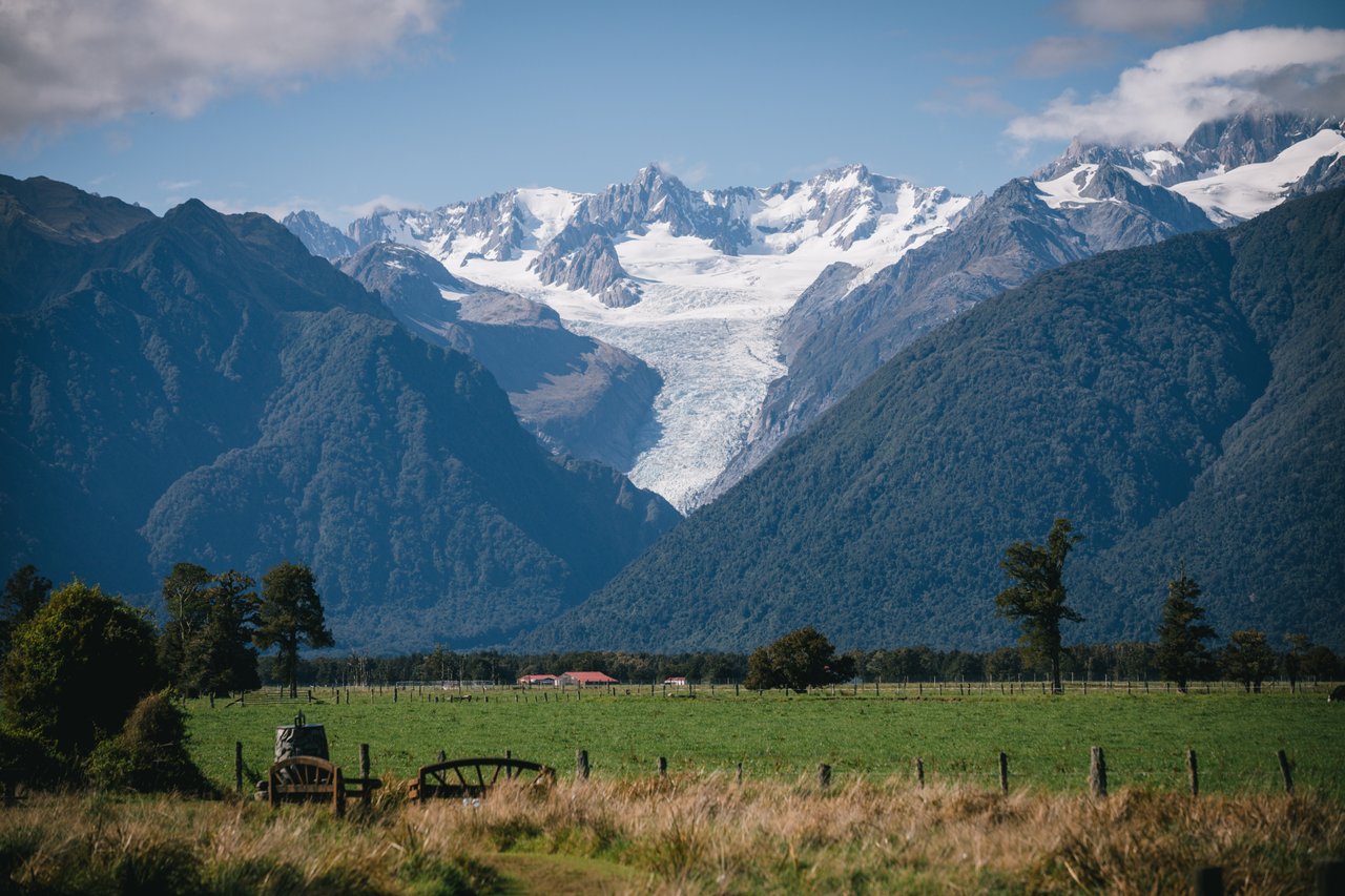 Christchurch to Franz Josef via Hokitika Small Group Day Tour