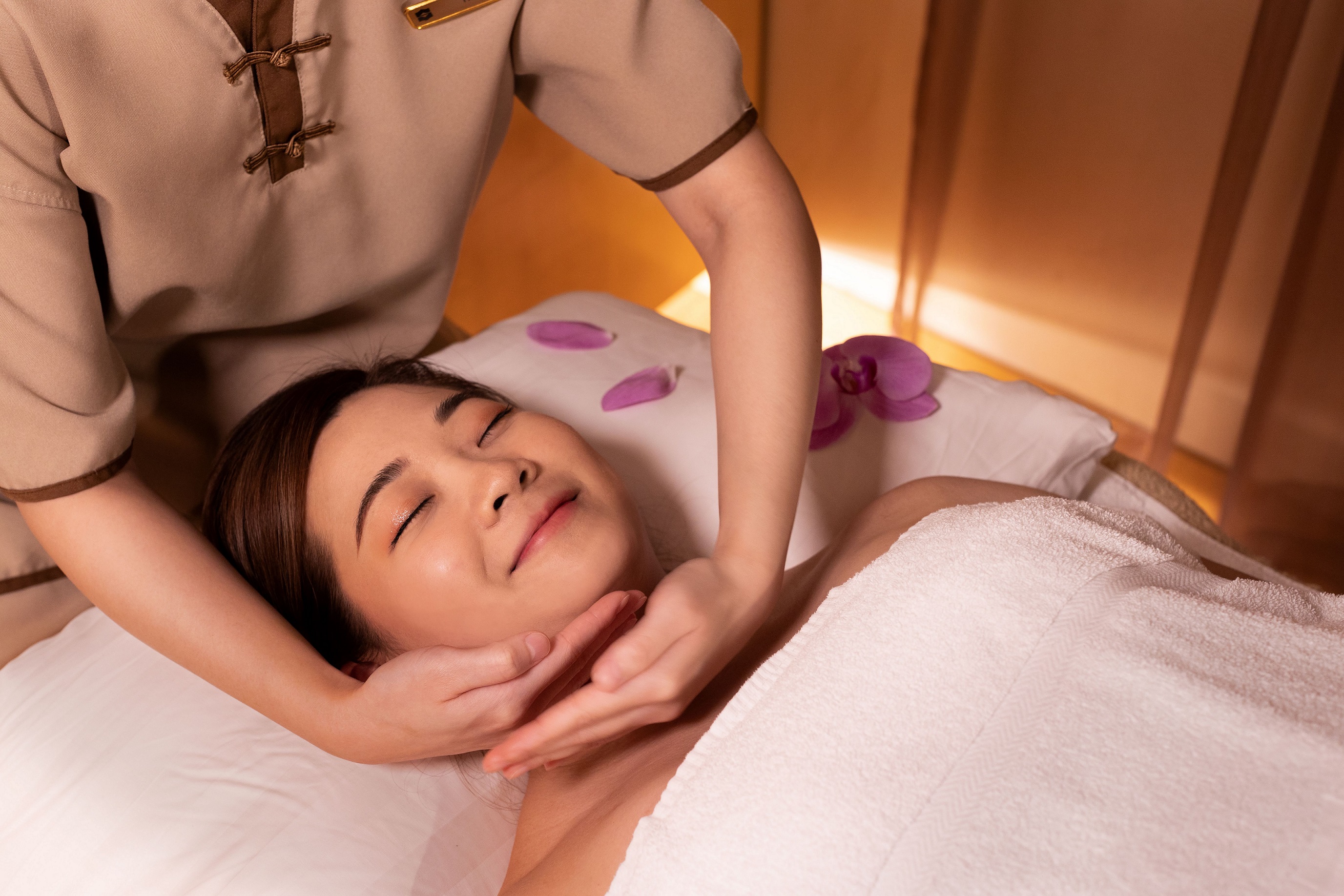 九龍香格里拉 按摩及SPA體驗｜香薰按摩、頭肩背部按摩｜尖沙咀